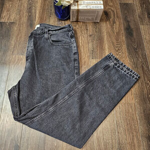 Everlane Black Wash Curvy 90s Cheeky Straight Leg Organic Cotton Jeans 33